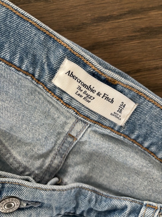 Abercrombie & Fitch Light Blue Wide-Leg High-Rise Jeans - Picture 5 of 6